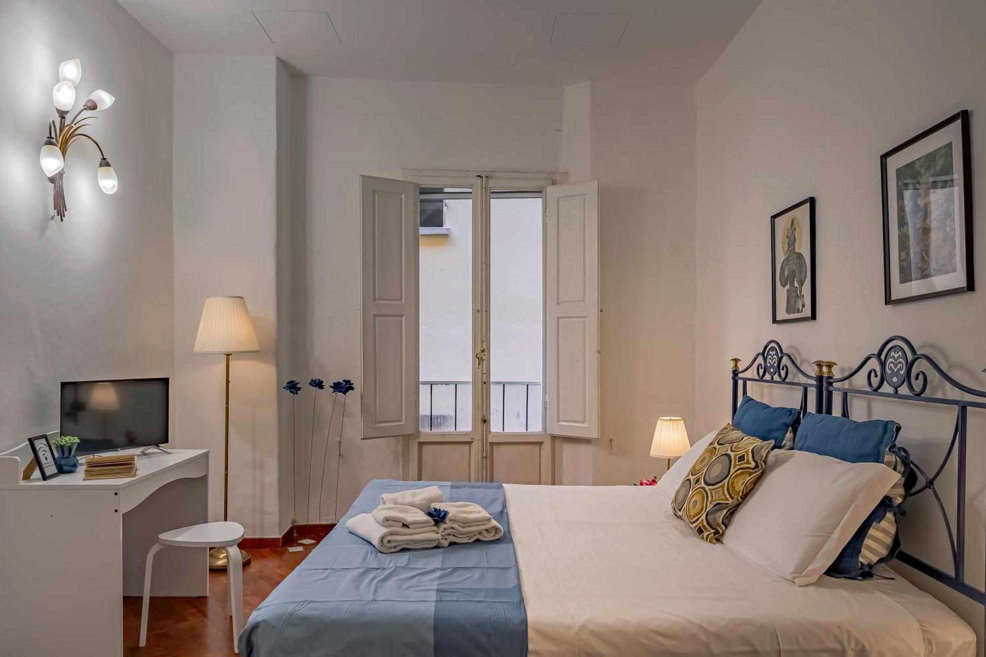 Dante'S Rooms Firenze Esterno foto