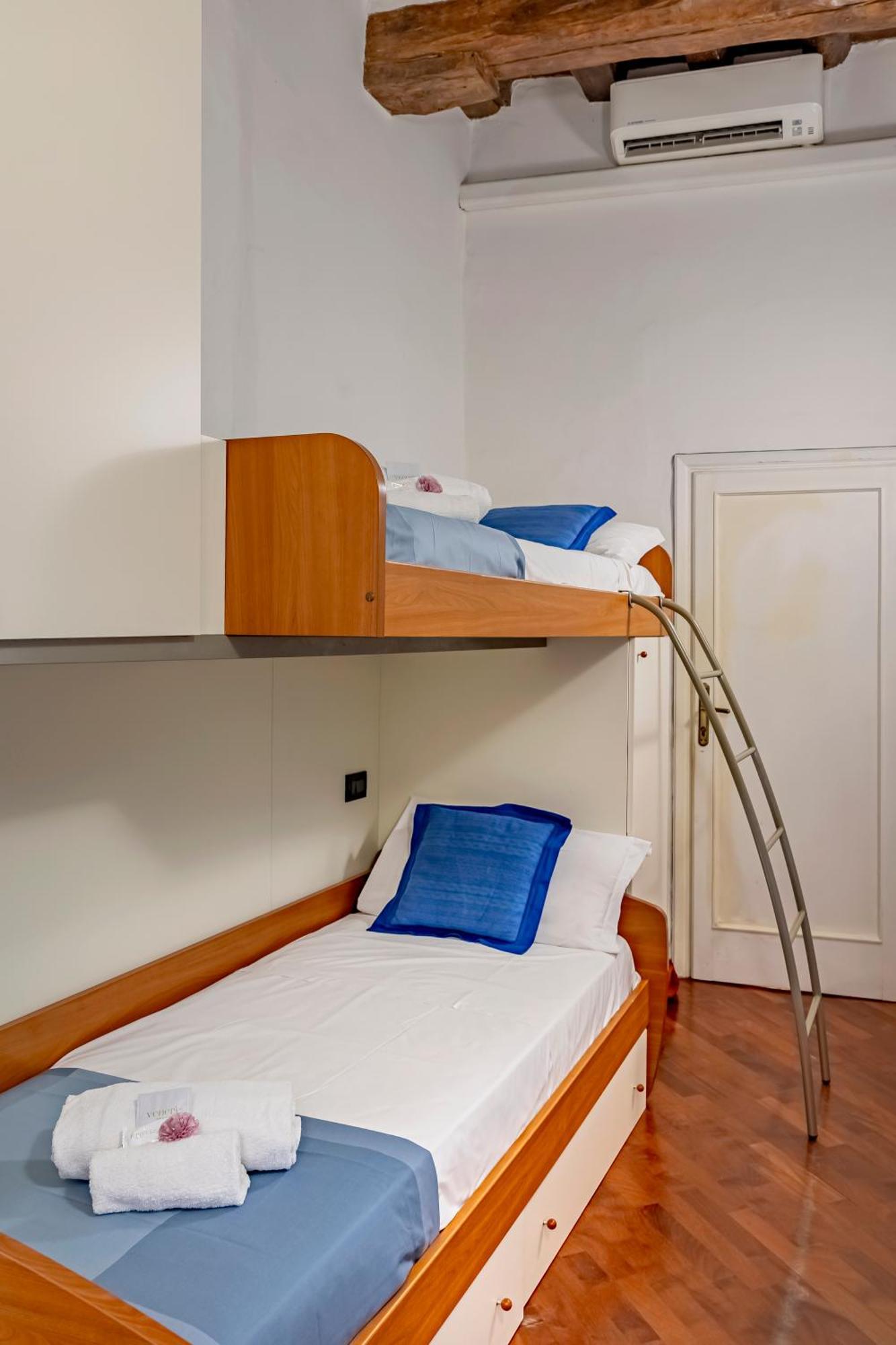 Dante'S Rooms Firenze Esterno foto